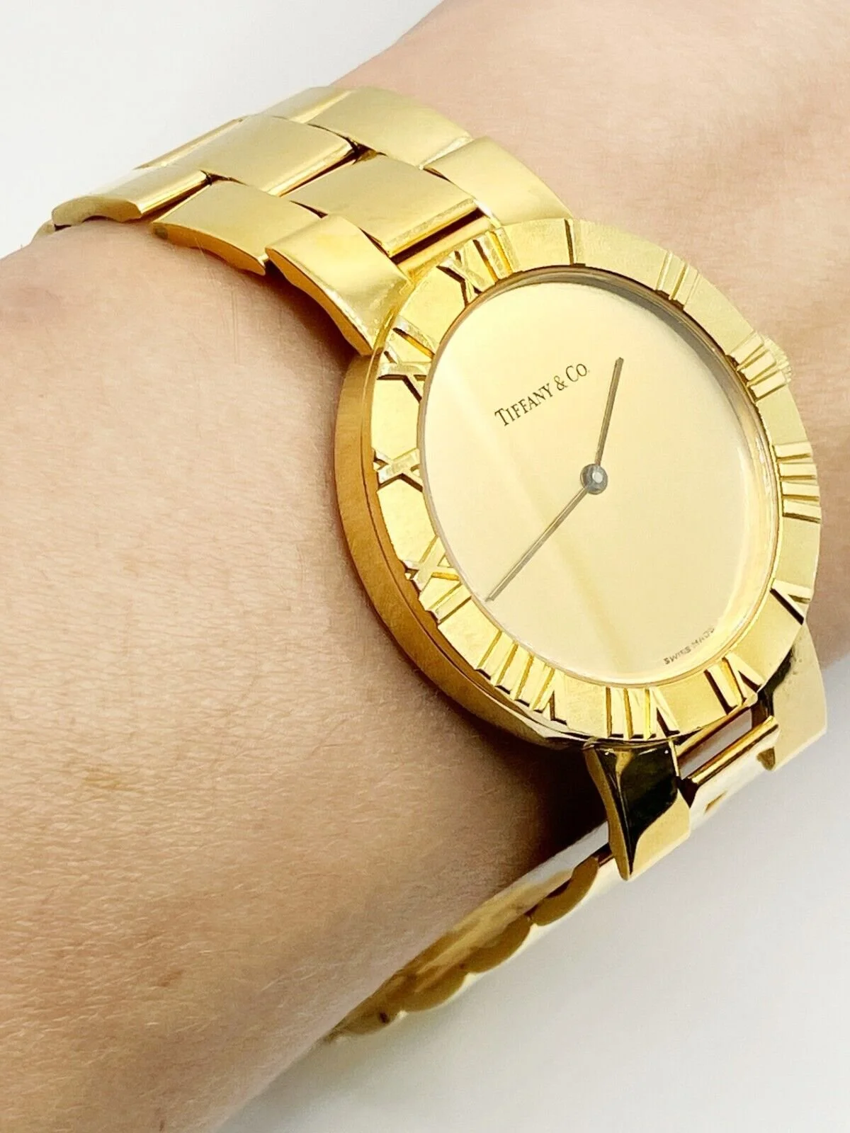 Tiffany Co. Atlas 18k Yellow Gold Watch 33mm 8.3